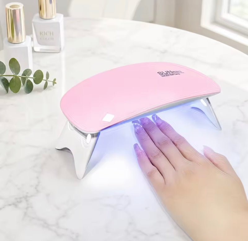 Foldable Portable Nail Dryer in abs housing, product photograph